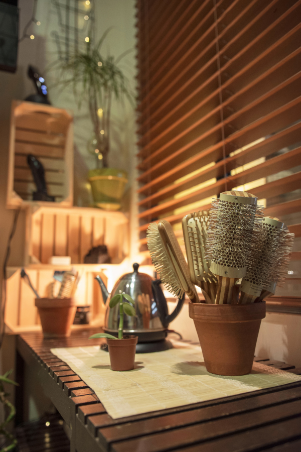 8-pot-brosse